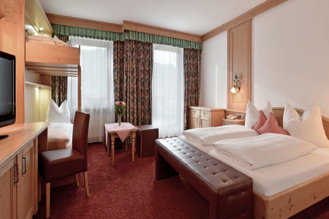Ferienhotel Hoppet ハート・イム・ツィラータール エクステリア 写真