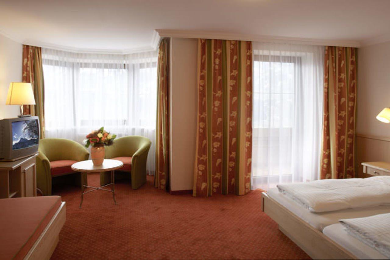 Ferienhotel Hoppet ハート・イム・ツィラータール エクステリア 写真